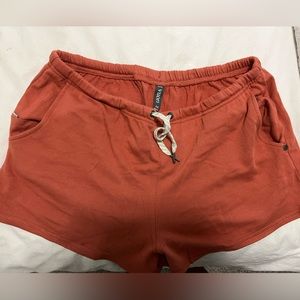 Vuori sunny side short